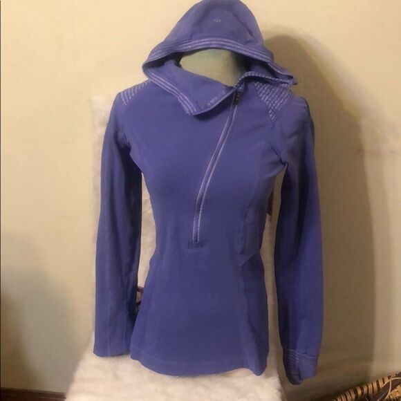 Lululemon 1/2 zip jacket 6 (1899) - Picture 1 of 8